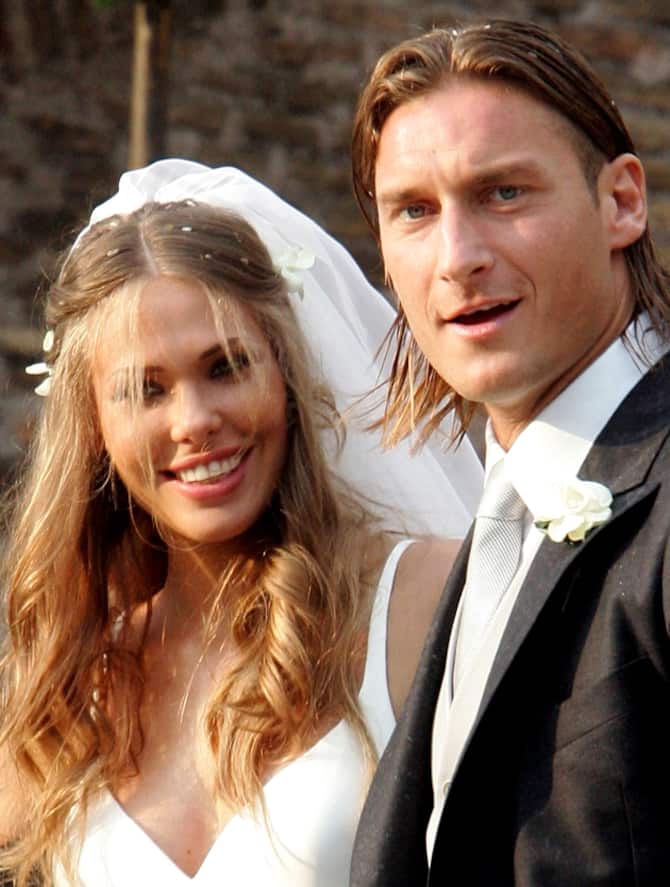 Totti e Ilary Blasi su Instagram per i 15 anni di matrimonio Sei unica FOTO Sky Sport